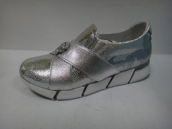 Туфлі класичні закриті п679-180-120 LC KIDS УКРАЇНА