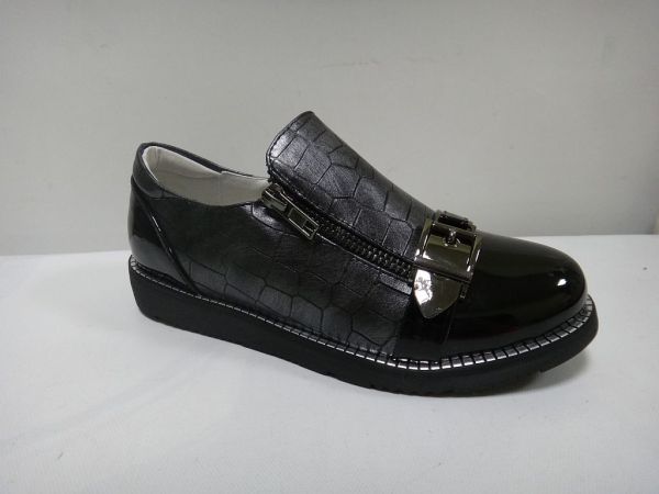 Туфлі класичні закриті D166-D32 GARSTUK