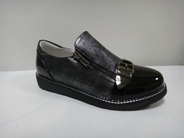 Туфлі класичні закриті D166-D32 GARSTUK